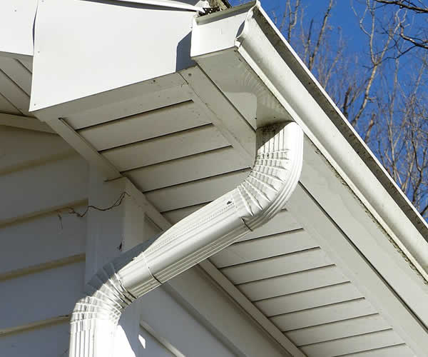 Gutter Cleaning and Brightening